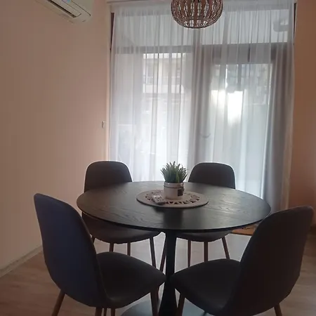 рая Apartment
